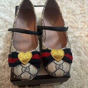 Girls Gucci shoes size 12